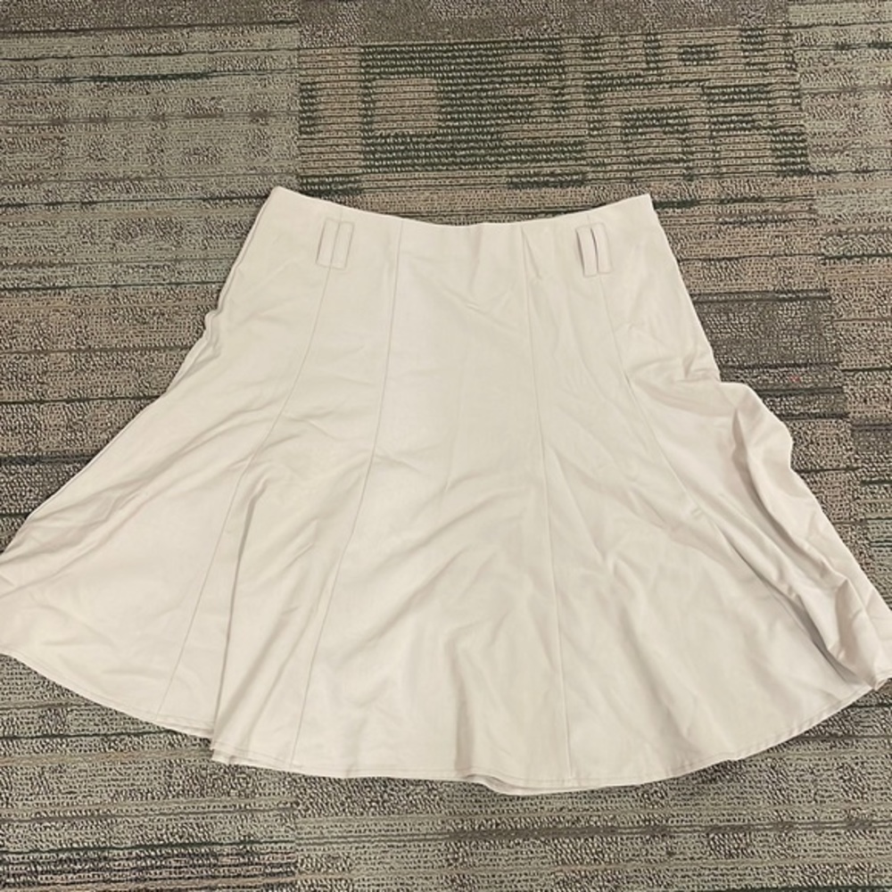 Dress barn cream skirt size 16 like new